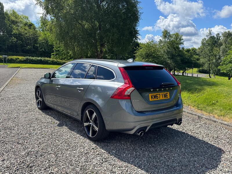 View VOLVO V60 2.0 R-Design Nav D4