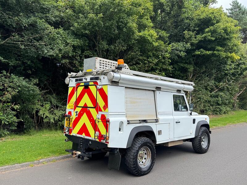 View LAND ROVER DEFENDER 2.2 TDCi